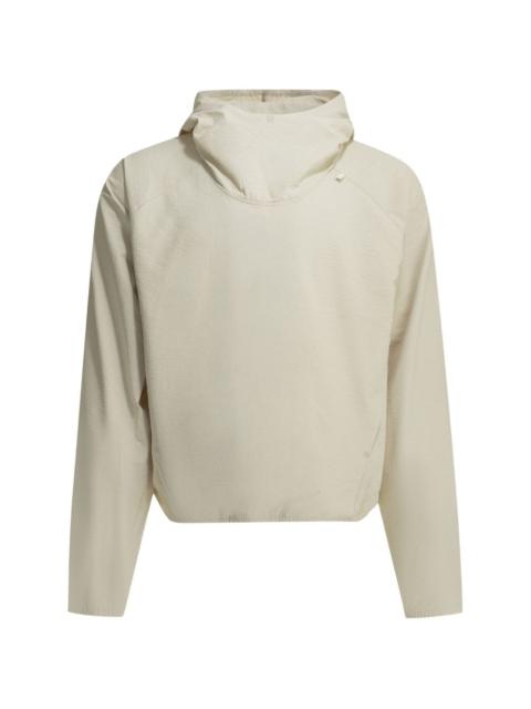 0 Screen textured hooded windbreaker
