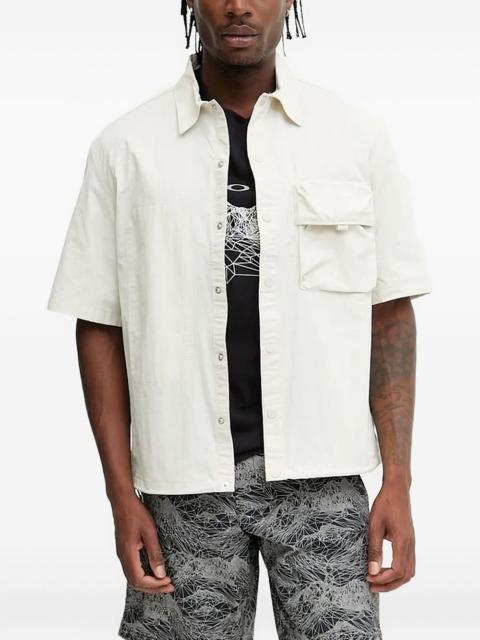 pocket short-sleeve shirt