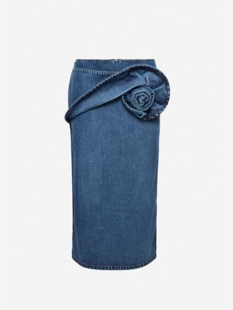 Rose-detail denim midi skirt in dark blue