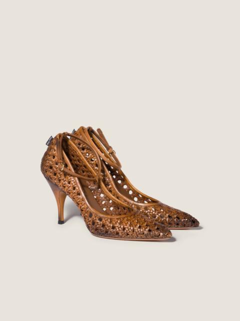 Woven leather pumps