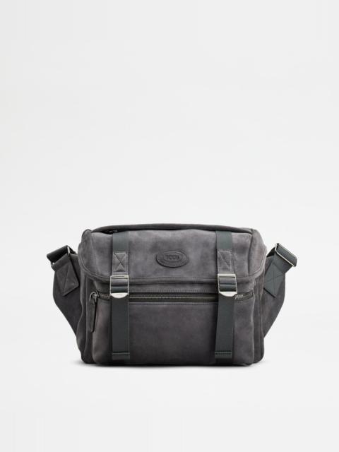 CROSSBODY BAG IN SUEDE SMALL - GREY