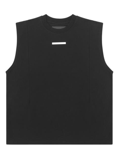 crew-neck sleeveless tank top
