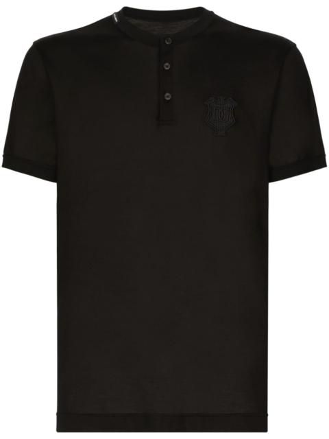 embroidered logo t-shirt