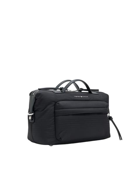 zip-closure holdall