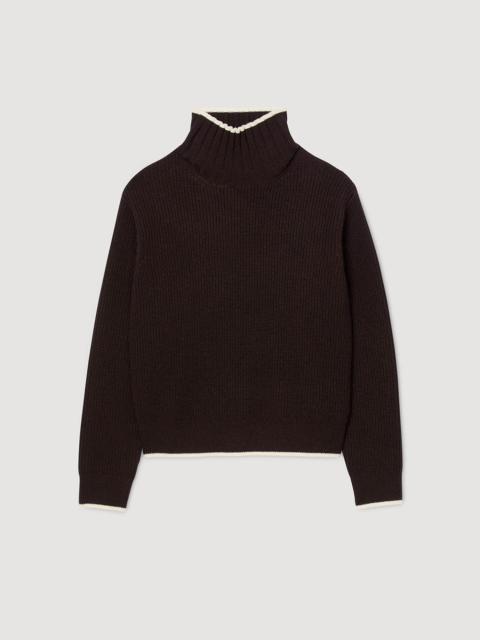 TURTLENECK SWEATER
