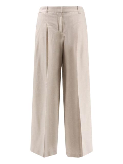 pleated trousers
