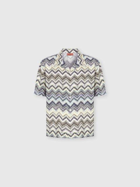 Bowling shirt in viscose with dashed zigzag print