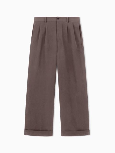 DOUBLE-PLEAT TROUSERS IN HEMP