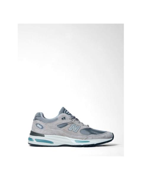 991v2 logo-patch sneakers