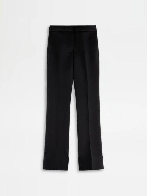 PANTS IN WOOL WITH TURN-UPS - BLACK