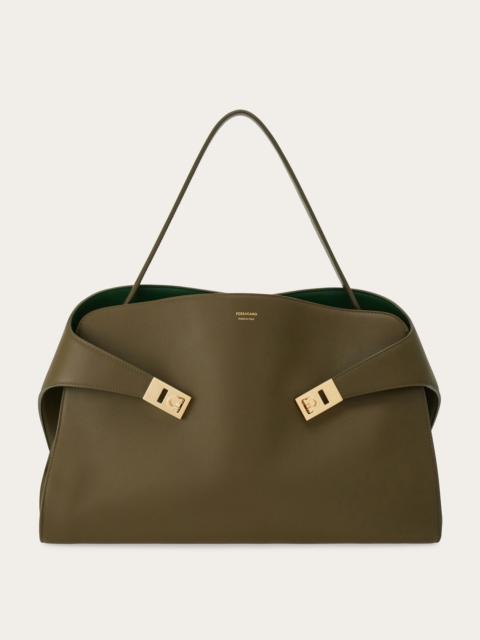 Hug Soft bicolor shoulder bag (M)