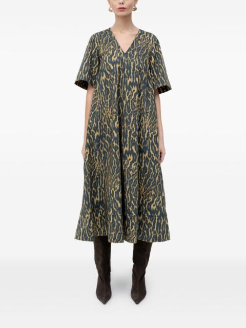 V-neck patterned dress