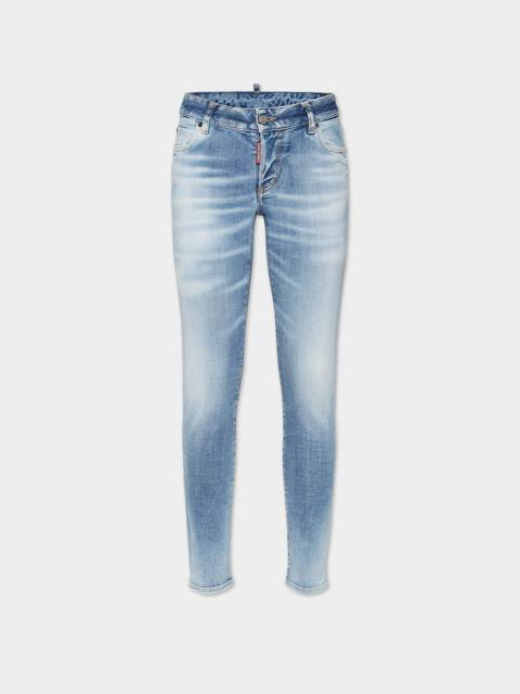 LIGHT WASH MEDIUM WAIST JENNIFER JEANS