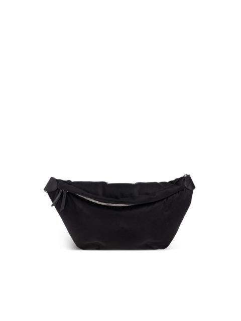 zip-fastening shoulder bag