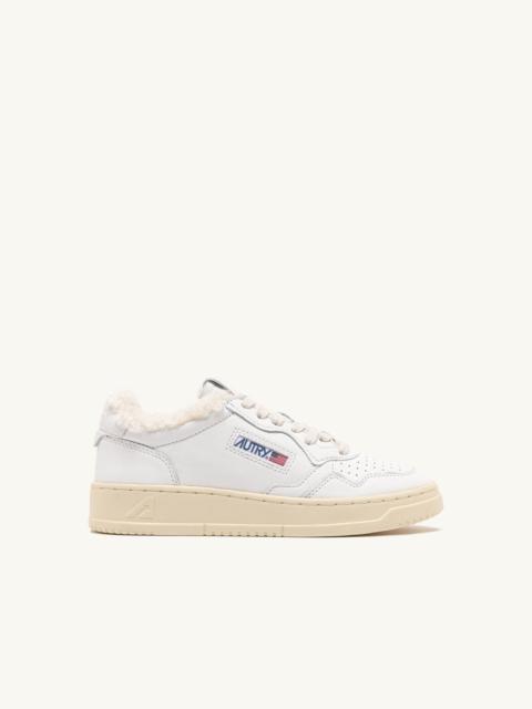 MEDALIST LOW SUPER SOFT SNEAKERS IN WHITE LEATHER