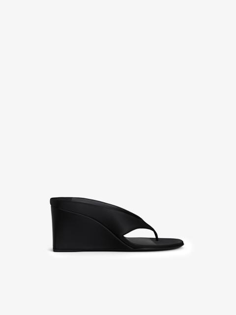 CUBE THONG MULES IN SATIN