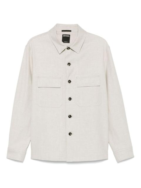 cut-away-collar shirt