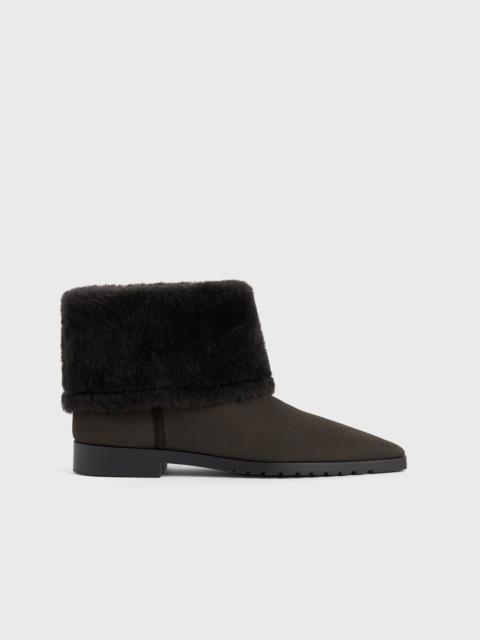 Fold-down shearling boots pepper