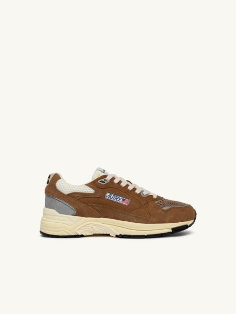 HYPERWAY SNEAKERS IN CIGAR AND SILVER MESH AND SUEDE