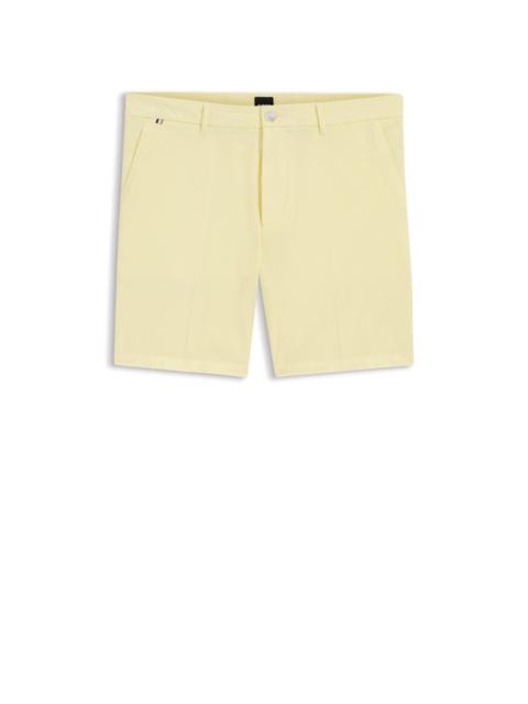 MODERN-FIT SHORTS IN STRETCH-COTTON TWILL
