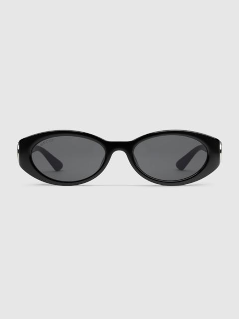 Oval frame sunglasses