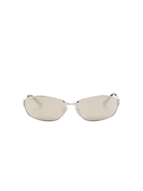 oval-frame sunglasses
