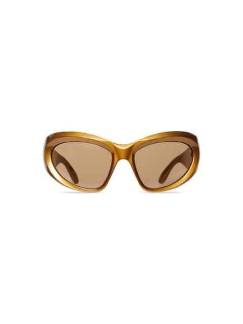 Wrap D-frame Sunglasses in Gold