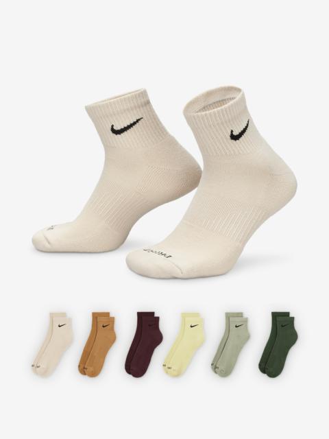 Nike Everyday Plus Cushioned Training Ankle Socks (6 Pairs)