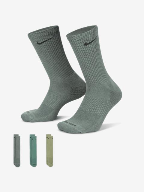 Nike Everyday Plus Cushioned Training Crew Socks (3 Pairs)