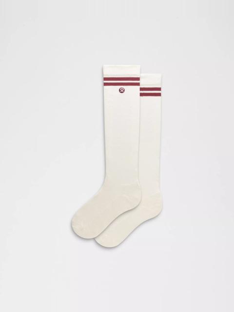 Unisex Daily Essential Knee-High Socks *Stripe