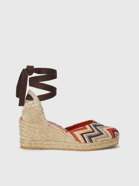 Zig zag pattern espadrilles with medium wedge