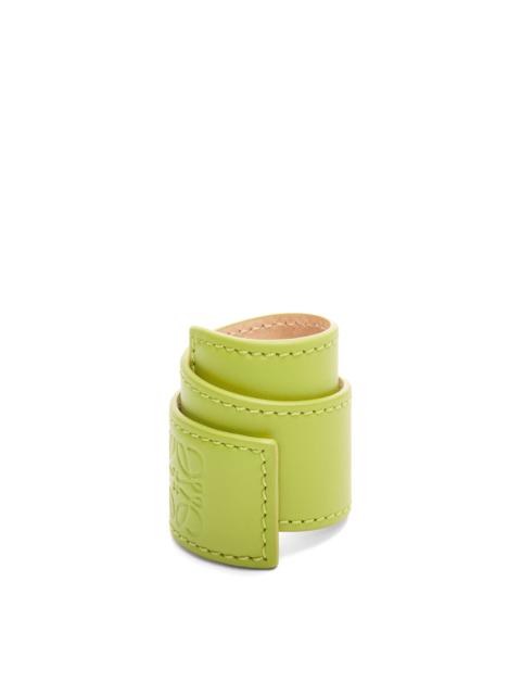 Slap bracelet in calfskin
