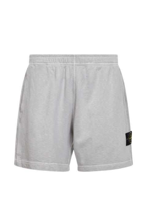 elasticated badge shorts