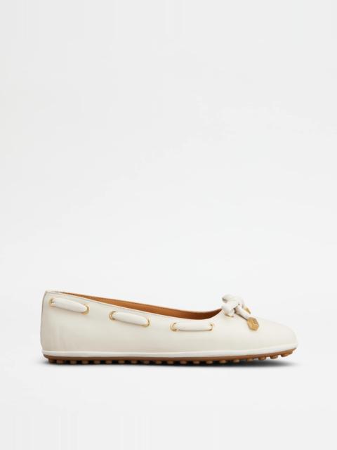 BALLERINAS IN NAPPA LEATHER - WHITE