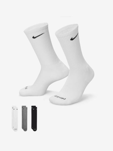 Nike Everyday Plus Cushioned Training Crew Socks (3 Pairs)
