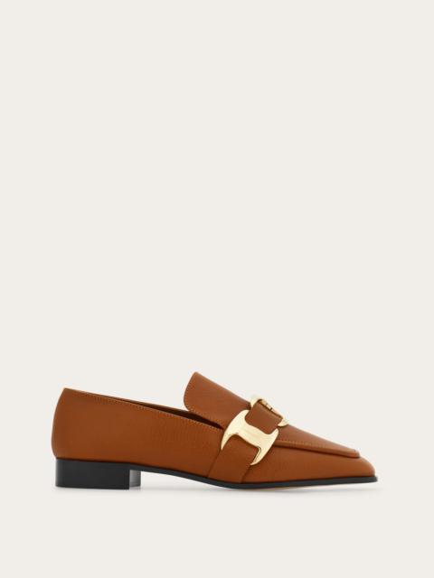 Maxi Vara plate loafer