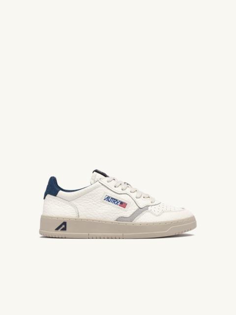 MEDALIST LOW SNEAKERS IN ENSIGN BLUE AND PEROSCOPE LEATHER