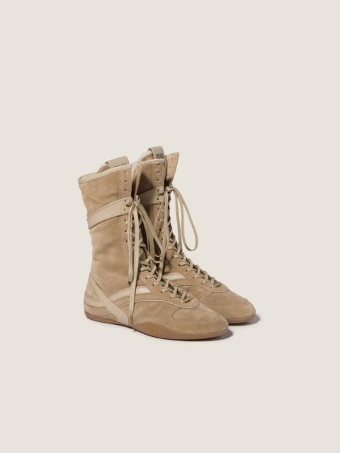 Gymnasium suede and shearling boxer boots