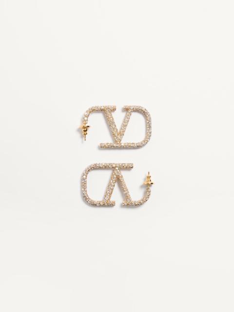 VLOGO SIGNATURE EARRINGS IN METAL AND SWAROVSKI® CRYSTALS.