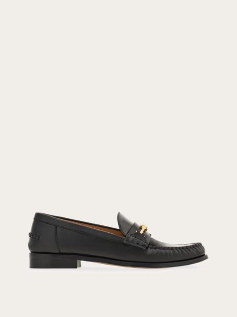 New Vara chain loafer