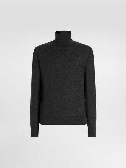 Cashmere turtleneck pullover