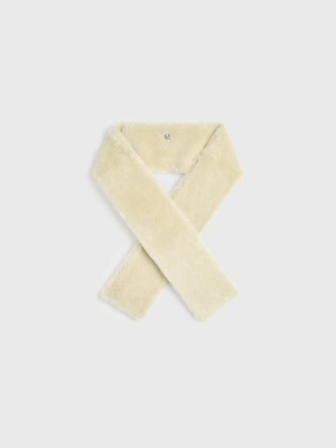 Shearling tuxedo scarf ecru
