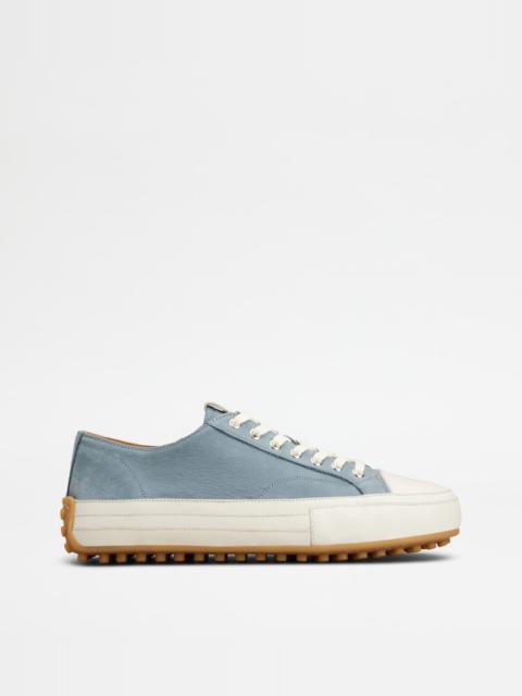 SNEAKERS IN NUBUCK - LIGHT BLUE
