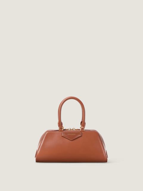 SMALL ANTIGONA EAST-WEST BAG IN BOX LEATHER