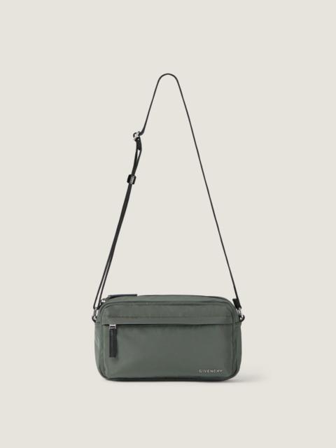 ESSENTIAL U CROSSBODY BAG IN NYLON