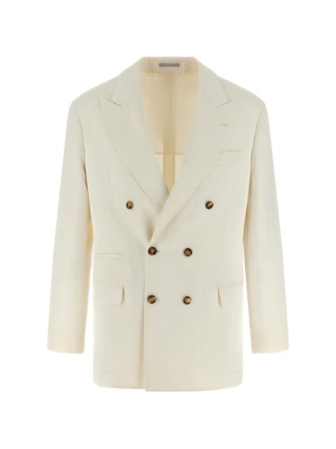 peak-lapels button blazer
