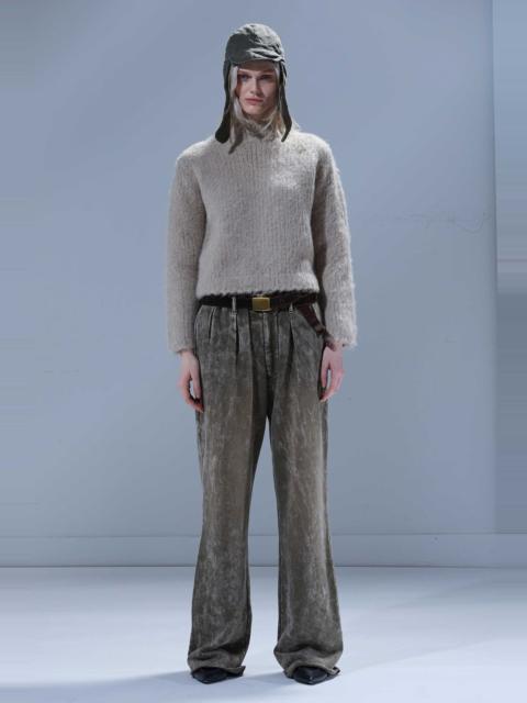 DOUBLE PLEAT SWEATPANT