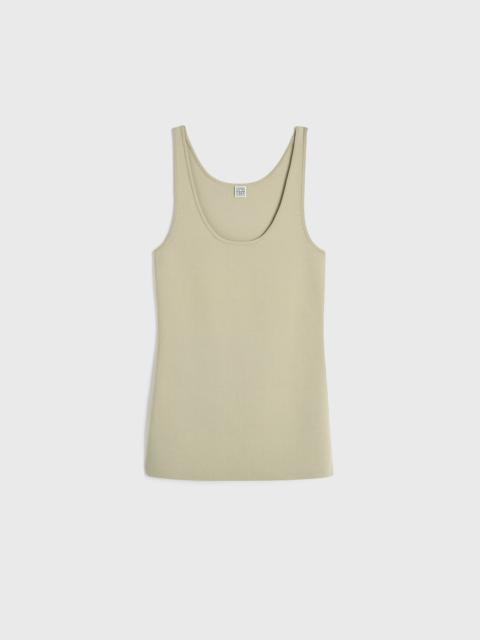Compact knit tank desert