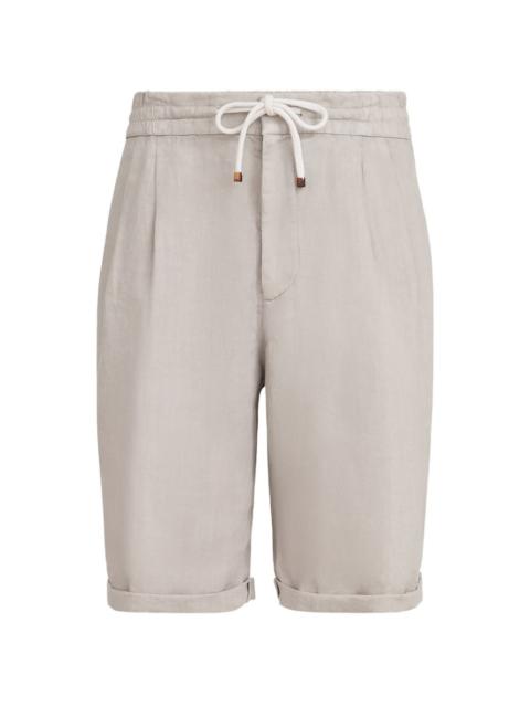 garment-dyed Bermuda shorts in linen gabardine with drawstring and pleat