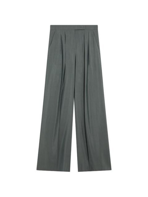 pleated trousers